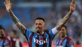 marek hamsik futbola geri dondu W8XTtagq