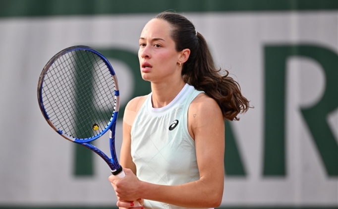 milli tenisci zeynep sonmez ceyrek finalde eRPwKvae