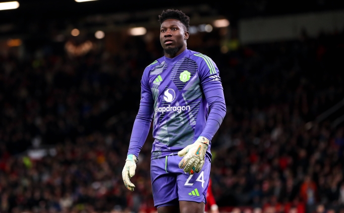 onana manchester uniteddan ayrilmak istemiyor E8PXDbu9
