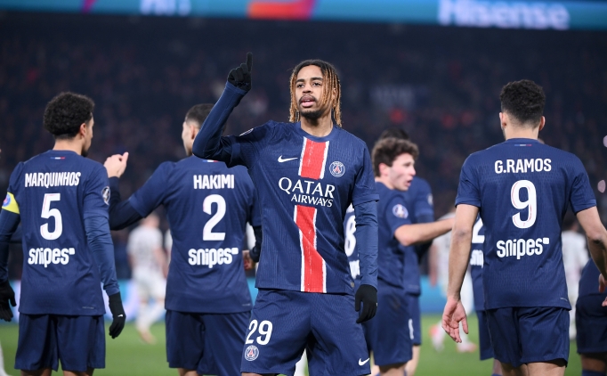 psg ilk yarida fisi cekti