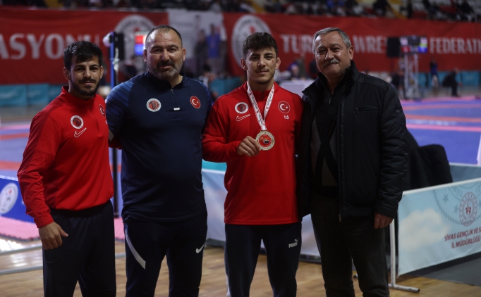 sampiyon gurescilerin hedefinde olimpiyatlar var
