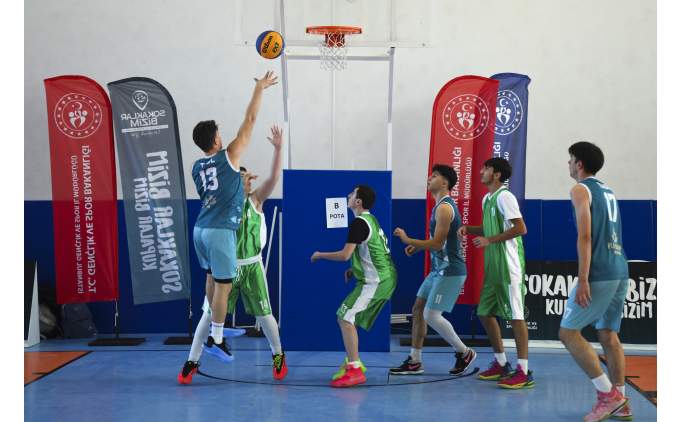 sokaklar bizim 3x3 basketbol turnuvasinin istanbulda yapildi ieikEVAN