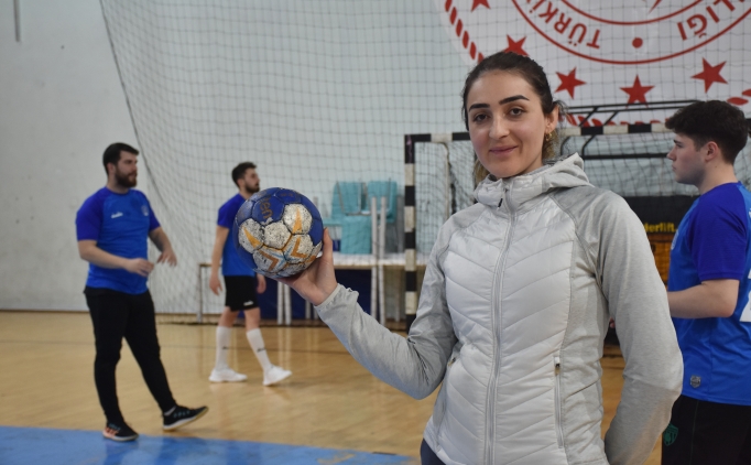 sporculugunda yasayamadigi sampiyonluga basantrenorlukte ulasti