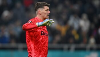 stefan tarnovanudan galatasaray yaniti 4dCUOtli