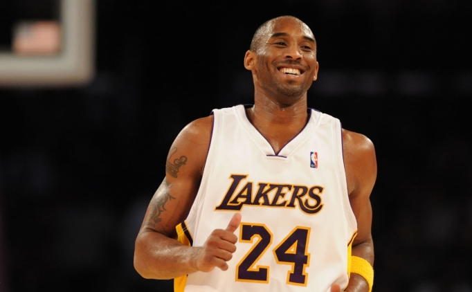 trump kobe bryantin heykelini dikecek 6TM7Sy4X