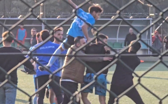 adanada amator futbol macinda kavga cikti Ya8tCsWy