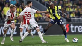 ahmet cakardan fenerbahceli futbolcuya elestiri F9vdIBSC