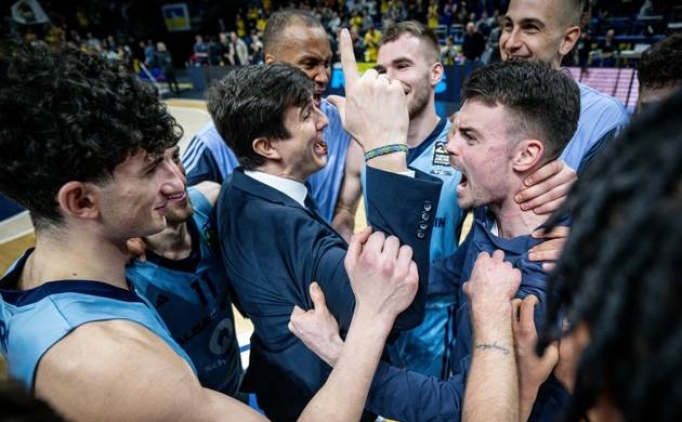 alba berlinden surpriz galibiyet NQsW8Ftg
