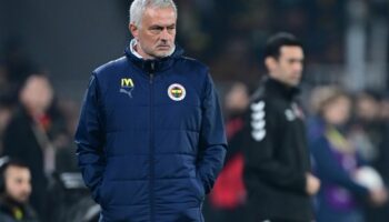 ali koc abdden mourinho toplantisina katildi 7aXHzT79