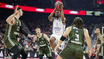 anadolu efes bayern munihi gecti fU2p5s4n