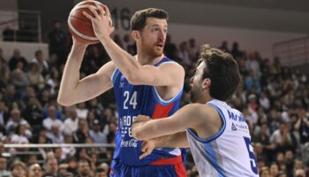 anadolu efes deplasmanda kazandi anUr4WG8