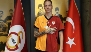 andrea staskova kizlar bana icardi diyor n528Dll2
