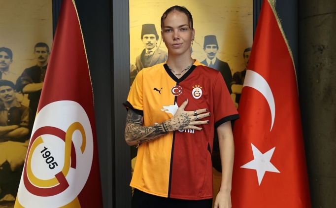 andrea staskova kizlar bana icardi diyor n528Dll2