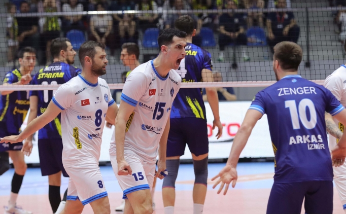 arkas spor efer liginde ilk 4 sevinci yasiyor yl3mdXZu