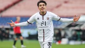 besiktasin hedefindeki iki gurbetci gfWiemWB
