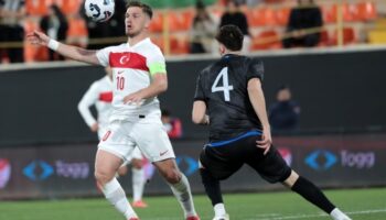 besiktasin millilerinden rashica asist yapti semih gol atti DxPi3252