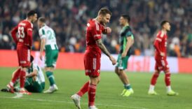 besiktastan yenilgi sonrasi radikal kararlar MuNgzNPE