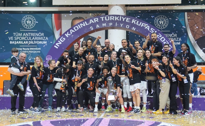 cbk mersin ikinci kez kupayi muzesine goturdu NiTRXEa3