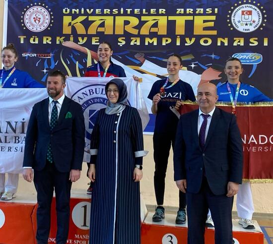 diyarbakirli milli karateci sena uniligde turkiye 3uncusu oldu 1 KvfQkWVq