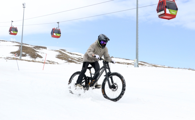 downhill sporculari erciyesin karla kapli pistlerinde guc depoluyor g4gwEbpq