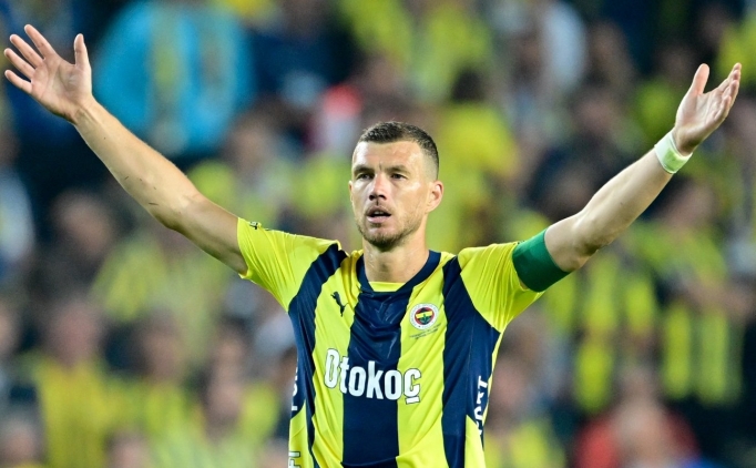 Edin Dzeko'dan Mourinho'ya sakatlık mesajı! 1 edin dzekodan mourinhoya sakatlik mesaji nEarK8Pi