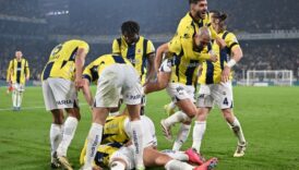 fenerbahcede kritik viraj hedef 10da 10 PFC8SH5T
