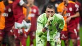 fernando muslera icin cok ozel mac OI1Lq6pC