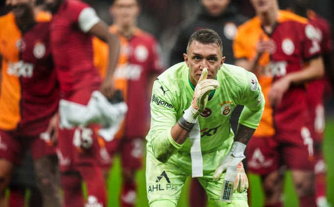 fernando muslera icin cok ozel mac OI1Lq6pC