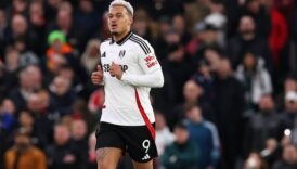 fulham tottenhami iki golle yikti yRB43NsI