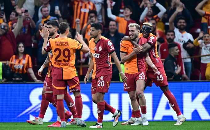 galatasarayda 13 futbolcu milli takimda BwkrK5NF