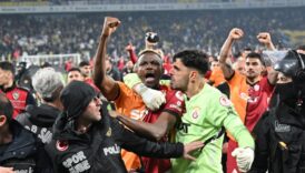 galatasarayda derbi galibiyeti boyle geldi QbsF8HRL