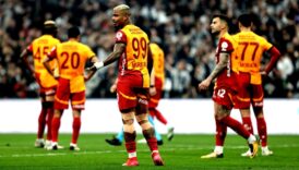 galatasarayda oyuncularin yeri degisti sistem hata verdi q2JbKHyn