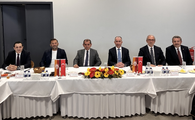 galatasarayin deprem bolgesine yardimi suruyor OI3ONRuR