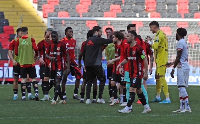 gaziantep fkde 3 futbolcu geri donuyor Ua2VVyue