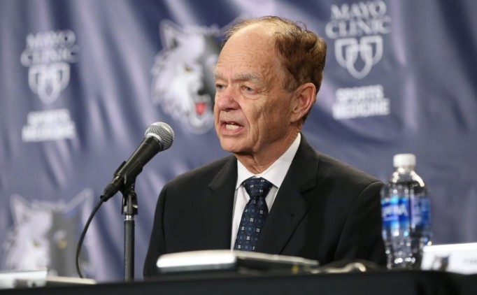 glen taylor wolvesun satisini lore rodriguez grubuna onayladi pH7MTWhC