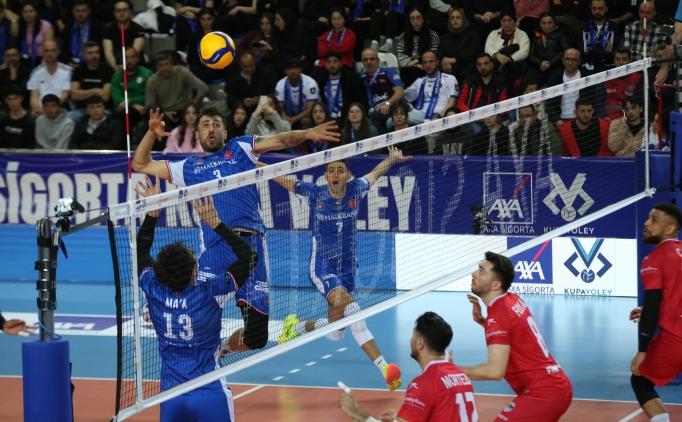 halkbank istanbul gencliksporu yendi finale yukseldi XjLB8iy7