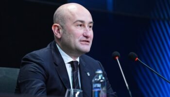 huseyin yucel sergen yalcin gelmek istemedi zvpNk5da