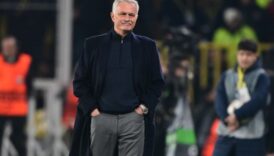 jose mourinho 6 kez basardi vWRrGM3e