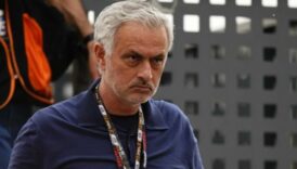 jose mourinho futbolcularini gecti 8 kart YWdy7Ppy