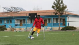 kenyali ampute futbolcu keyo 8 yildir turkiyede SBpP4Wyd