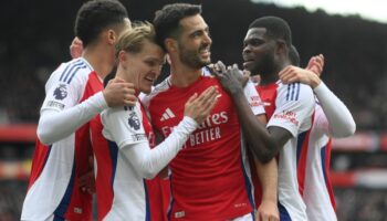 londra derbisinde zafer arsenalin TjDCPt6U