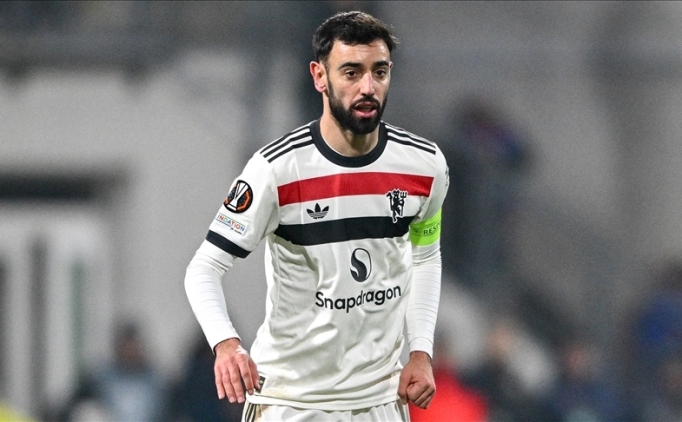 manchester unitedi sirtlayan adam bruno fernandes OqSKVXwC
