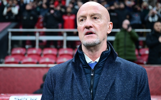 marco rossi turkiyede herkes futbol uzmani NYbSzT5V