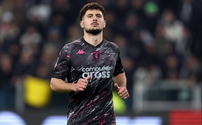 masuaku yerine sol bek liberato cacace