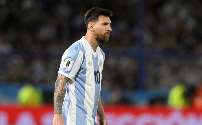 messi kisa bir sure dinlemem gerek GIwAJmMm