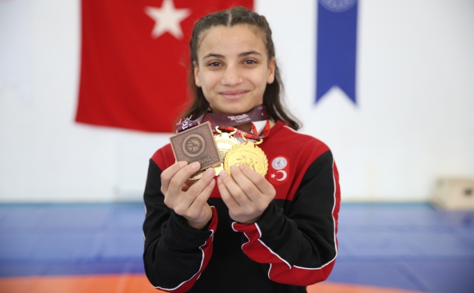 milli guresci sirin askara gozunu avrupa sampiyonluguna dikti QXw67Hel