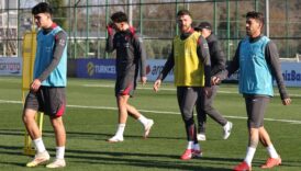 milli takimda kaan ayhan ve merih demiral idmana cikmadi 6YA5qLQm