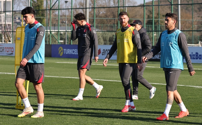 milli takimda kaan ayhan ve merih demiral idmana cikmadi 6YA5qLQm