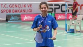 para badmintoncular ispanyada 4 madalya kazandi NKuqWFAz