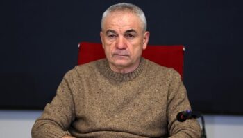 riza calimbay dusmeyi aklimin ucundan gecirmiyorum Z39cjqLw